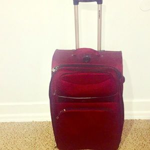liz claiborne carry on luggage with wheels